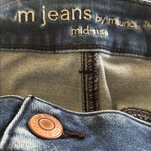 M Jeans By Maurice’s Skinny Distressed Mid Rise Jean Sz 16W Stretch Dark Wash - Picture 4 of 5